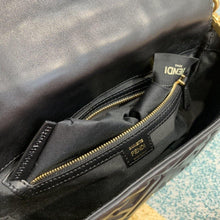 Load image into Gallery viewer, Fendi baguette Bag - LUXURY KLOZETT