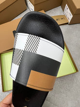 Load image into Gallery viewer, Burberry Men Slides