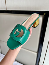 Load image into Gallery viewer, Gucci Interlocking G Cut-out Sandal