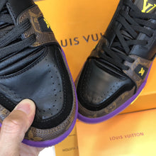 Load image into Gallery viewer, Louis Vuitton Trainer Sneaker