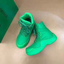 Load image into Gallery viewer, Bottega Puddle Bomber Boots