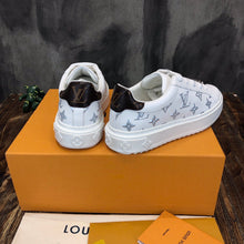 Load image into Gallery viewer, Louis Vuitton Time Out Sneaker