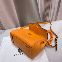 Load image into Gallery viewer, Versace La Medusa Medium Bag