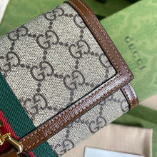 Load image into Gallery viewer, Gucci Jackie 1961 Chain Wallet - LUXURY KLOZETT