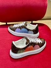 Load image into Gallery viewer, Louis Vuitton Time Out Sneakers