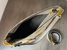 Load image into Gallery viewer, Fendi O'lock Zip Bag