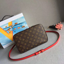 Load image into Gallery viewer, Louis Vuitton NeoNoe MM Bag