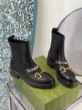 Load image into Gallery viewer, Gucci Chelsea Boot With Chain