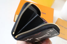 Load image into Gallery viewer, Louis Vuitton Zippy Coin Purse