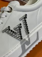 Load image into Gallery viewer, Louis Vuitton Time Out Sneakers