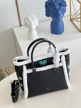 Load image into Gallery viewer, Louis Vuitton On My Side MM Bag