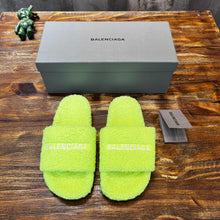 Load image into Gallery viewer, Balenciaga Furry Slide Sandals