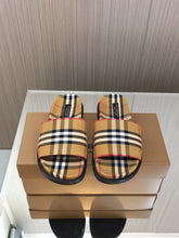Load image into Gallery viewer, Burberry Men Slides