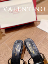 Load image into Gallery viewer, Valentino Roman Stud Flat Slide