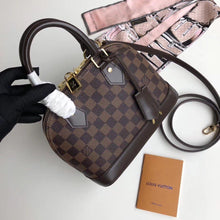 Load image into Gallery viewer, Louis Vuitton Alma BB Bag - LUXURY KLOZETT