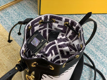Load image into Gallery viewer, Fendi Mon Tresor Mini Bag - LUXURY KLOZETT