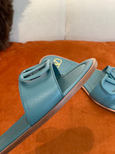 Load image into Gallery viewer, Valentino Vlogo Signature Flat Slide