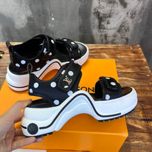 Load image into Gallery viewer, Louis Vuitton Archlight Flat Sandals