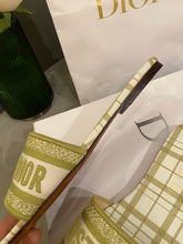 Load image into Gallery viewer, Christian Dior Dway Slide