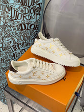 Load image into Gallery viewer, Louis Vuitton Time Out Sneakers