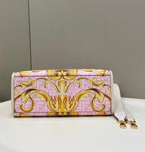 Load image into Gallery viewer, Fendi Sunshine Shopper Meduim Bag