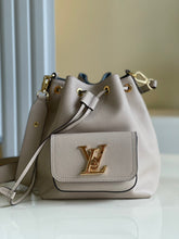Load image into Gallery viewer, Louis Vuitton Lockme Bucket Bag