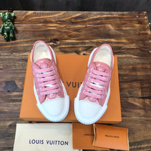 Load image into Gallery viewer, Louis Vuitton Squad Sneakers