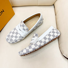 Load image into Gallery viewer, Louis Vuitton Mocassin Loafer