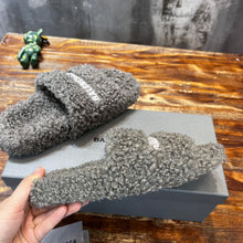 Load image into Gallery viewer, Balenciaga Furry Slide Sandals