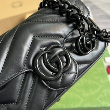 Load image into Gallery viewer, Gucci Marmont Belt Bag