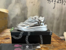 Load image into Gallery viewer, Versace Odissea Sneakers