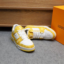 Load image into Gallery viewer, Louis Vuitton Trainer Sneakers