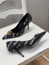 Load image into Gallery viewer, Gucci The Hacker Project Knife Pump