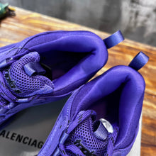 Load image into Gallery viewer, Balenciaga Triple S Sneakers