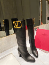 Load image into Gallery viewer, Valentino Boots