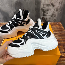 Load image into Gallery viewer, Louis Vuitton Archlight 2.0 Platform Sneakers