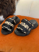 Load image into Gallery viewer, Christian Dior D Wander Slides