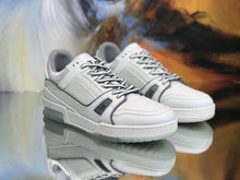 Load image into Gallery viewer, Louis Vuitton Trainer Sneaker