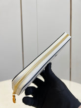 Load image into Gallery viewer, Louis Vuitton Zippy Wallet