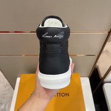 Load image into Gallery viewer, Louis Vuitton Ollie  Sneakers