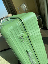 Load image into Gallery viewer, Rimowa Large Essential Suitcase