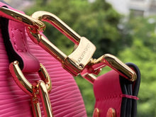 Load image into Gallery viewer, Louis Vuitton Papillon Trunk Bag