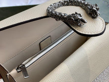 Load image into Gallery viewer, Gucci Dionysus Small Shoulder Bag - LUXURY KLOZETT