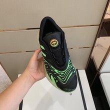 Load image into Gallery viewer, Gucci Ultrapace R Sneaker - LUXURY KLOZETT