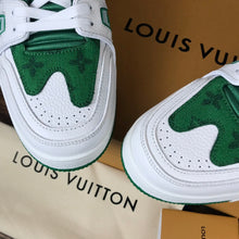 Load image into Gallery viewer, Louis Vuitton Trainer Sneakers