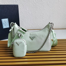 Load image into Gallery viewer, Prada Re- Edition 2005 Re-Nylon Bag