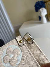Load image into Gallery viewer, Louis Vuitton OnTheGo MM Bag - LUXURY KLOZET