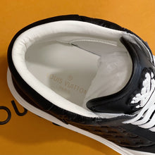 Load image into Gallery viewer, Louis Vuitton Ollie  Sneakers