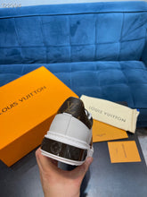 Load image into Gallery viewer, Louis Vuitton Time Out Sneakers