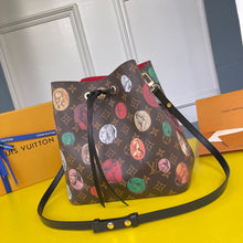 Load image into Gallery viewer, Louis Vuitton NeoNoe MM Bag